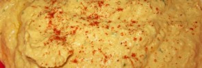 Homemade Hummus with Paprika