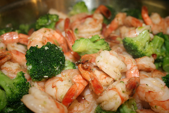 Garlic butter shrimp with broccoli